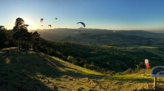 Nid Sous Le Volcan Saint-Sandoux Exterior foto